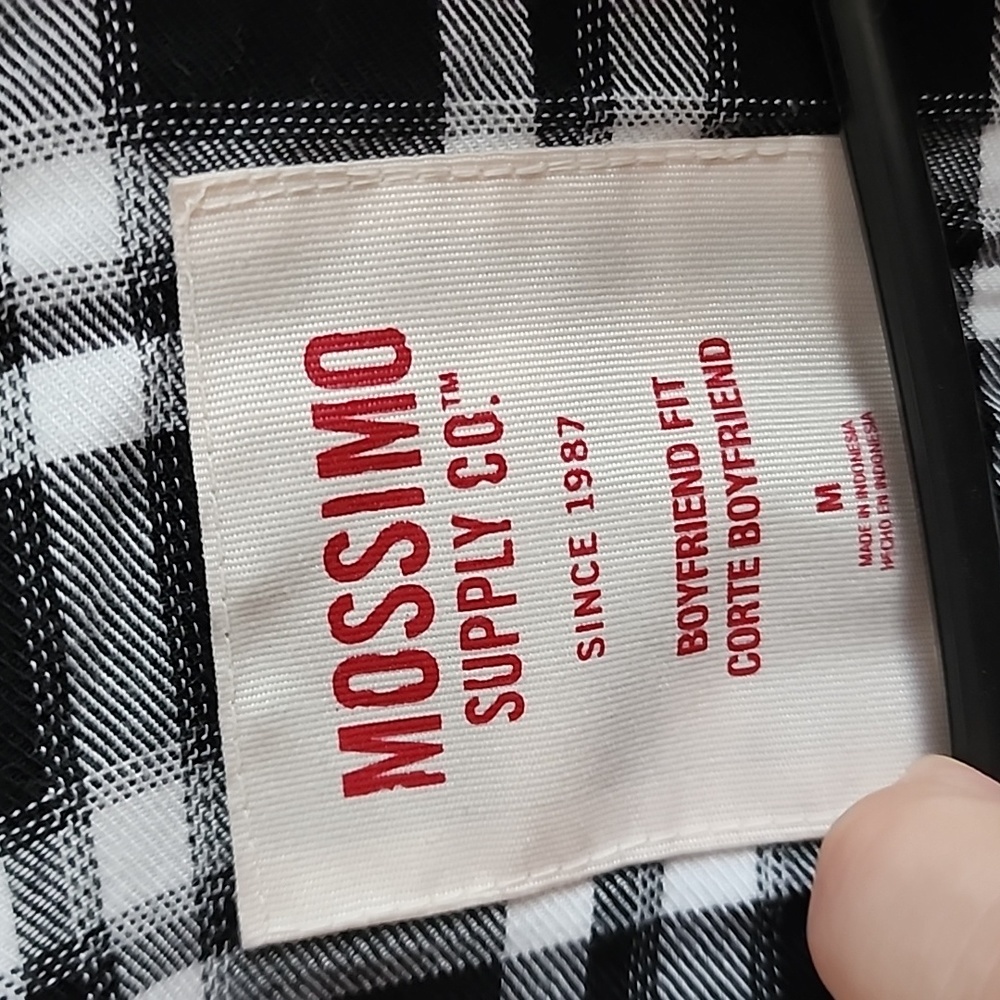 Mossimo Flannel - Picture 2 of 3